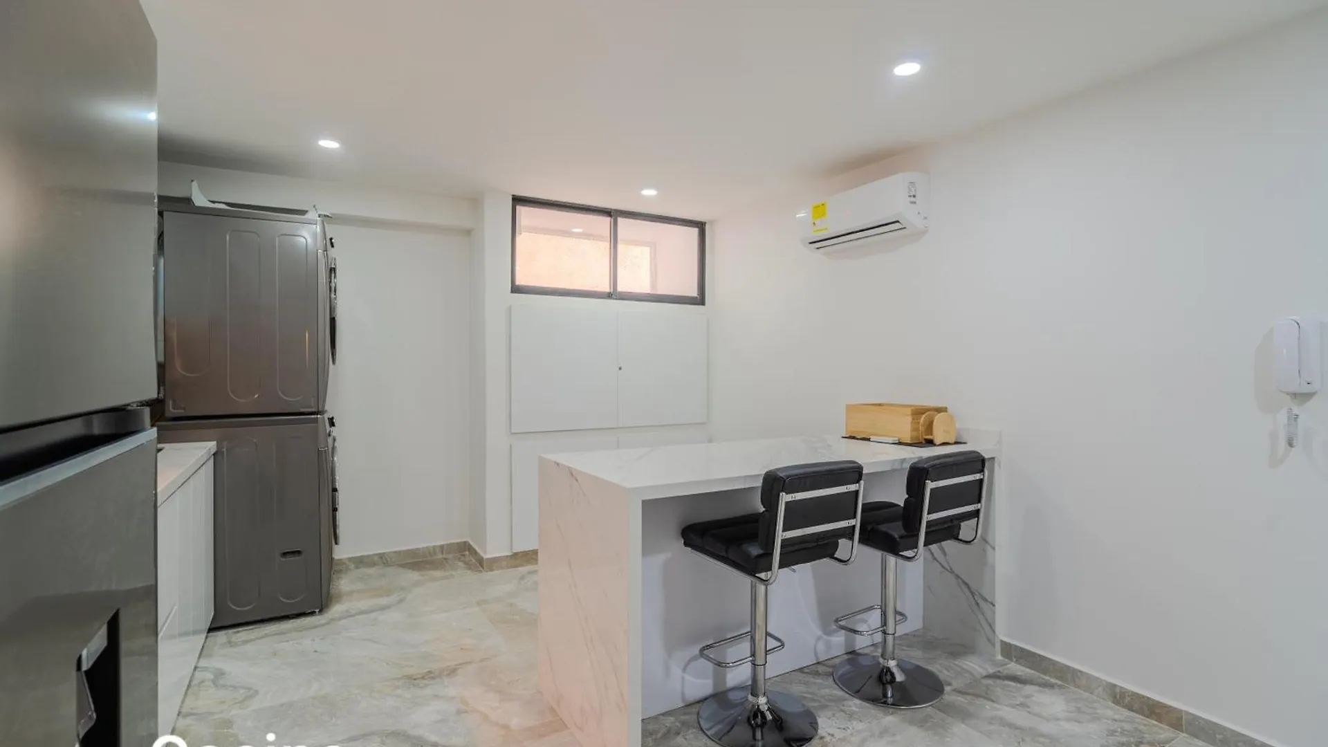 Lujoso Apartamento Familiar Frente Al Mar Cartagena 0*,